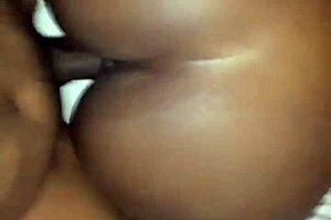 Amateur black girl gets bent over in doggystyle! 🔥