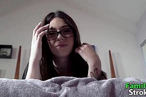 Naughty Cougar Deep Ass Sucked - Kenzie Taylor Lacey Channing