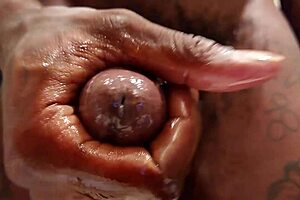 i'm your favorite pornstar hallelujah johnson, watch me masturbate solo