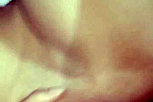 entro al cuarto y la obligo a follar con mi polla grande