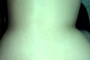 vecina culona espera a que mi mujer se vaya para venir a llenarle el co�o de leche pov