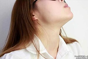 i watch asian women make sounds eating cucumber fetish