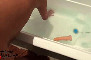 milf dildo in bathroom 😈