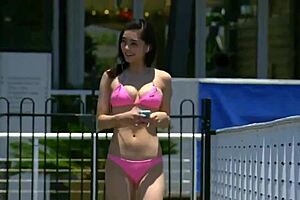 em gái nhật bản mặc áo tắm siêu dễ thương