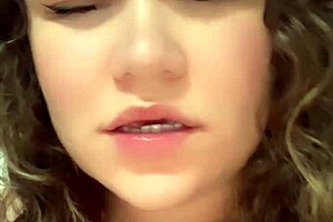 dj brisa guides handjob from mama noel teasingly