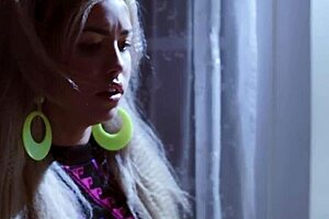 Gia Paige begs Alina Lopez to fist her trimmed pussy in retro style