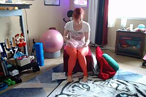 Aurora Willows Unboxes Fan Love Gift