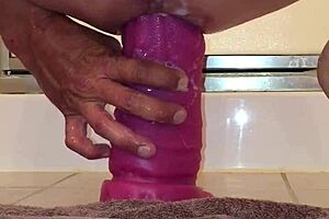 I's using the bad dragon large sleipnir for huge gapin masturbation, it's so extrem!