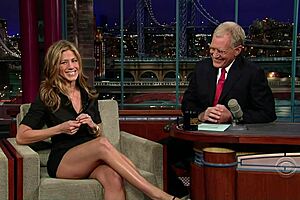 wow, jennifer aniston flaunting those hot legs, gotta see this! 😍
