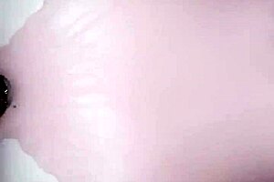 i experience my first ejaculation using a toy on my pussy