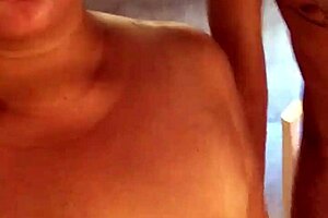 The tipper, enchanted by my wife, pleases me unknowingly in this interactive session