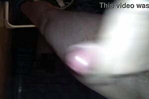 I luv milkin dat Dutch cow fer her cum