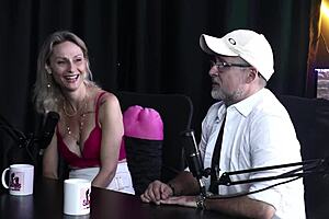 aline fischborn discusses viagra and sexual performance with fl�vio paiva.