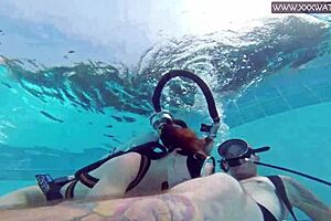 Manga Girl Fingered and Blown Underwater