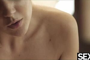 Stunning Lesbian Lovers Eat Pussy Insatiably