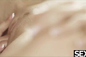 Stunning Lesbian Lovers Eat Pussy Insatiably