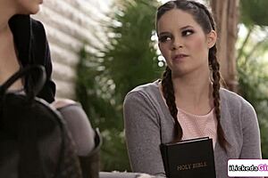 Big Tits Babe Seduces and Facesits Petite Teen Stepsis