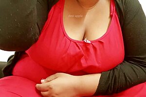 Desi indian aunty with big boobs in family gathering