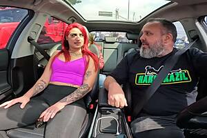dando um passeio pelas ruas de s�o paulo com uma ruiva pelada no carro - ginger smith - ma santos
