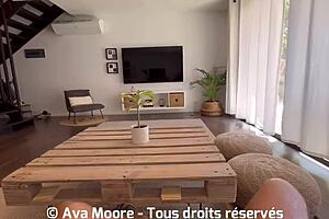 Enorme bite baise ma chatte sur le plan de travail et visage rempli de sperme