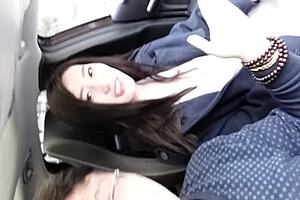 Sexy asian model gets fucked in sm session 😏