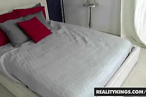 Naughty Nikki's cum party with Tyler Steel and Nikki Heard