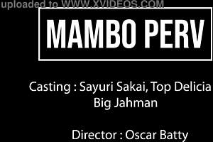 Sayuri Sakai handles two monster cocks 😈