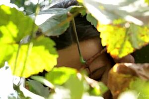 VivThomas Vine: Hannah Sweet Licks Subil Arch