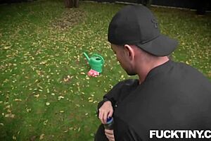 Mona Blue Petite 18+ Gardener Teases Big Ass in Nature