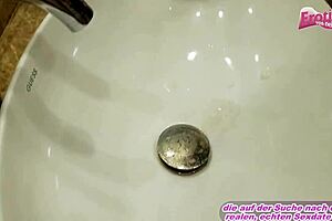 German ex gives blowjob and swallows cum 😋