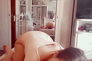 girlfriend gives peruvian blowjob with fingering