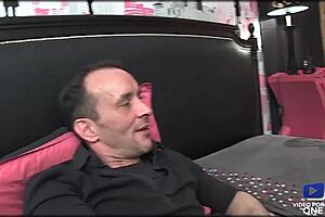 Salope Blonde Pour Un Pervers Qui Sort De Prison