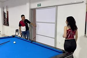 Please Can You Teach Me How To Play Billiards - If You Teach Me I Will Give You A Prize -Sub Espanol