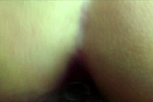 Girlfriend's asshole begs for penetration on squeaky bed