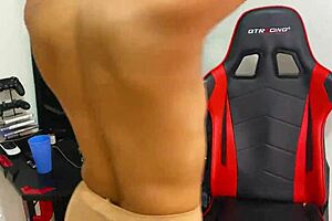 Lesbians Lick Clits And Eat Pussy In 69