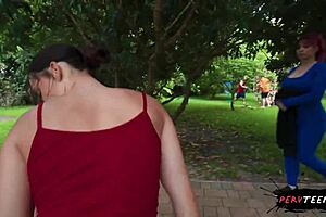 We Fuck In Public Park Ignoring Passersby