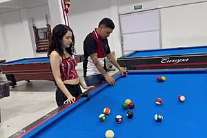 Please Can You Teach Me How To Play Billiards - If You Teach Me I Will Give You A Prize -Sub Espanol