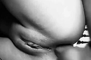 i'm novinha and i love takin' big dick in my ass, but i mean anal, for good orgasms