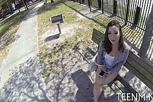 Young girl Scarlett Sawyer gets her pussy hole filled