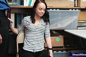 Thief Kylie Martin Nailed By Lp Officer In Petite Brunette Blowjob Pov