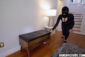 She breaks in and gets caught masturbating with toys 😏