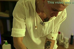 masseur seduces muscular babe with ball licking and bareback fuck