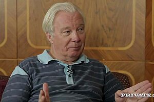 Hardcore gang bang legend Simony Diamond shares exclusive interview insights.