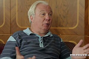 Hardcore gang bang legend Simony Diamond shares exclusive interview insights.