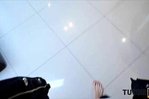 無駄毛処理をしない変態日本人痴女に中出し【素人中出しハメ撮り】舞30代中出し大好きパイパン主婦。