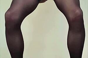 i love big shemale cocks cumming in pantyhose