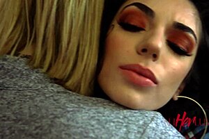 watch this coming out lesbian sneak peek