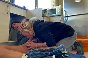 Hot wife intensely sucks plumber's monster cock in kitchen