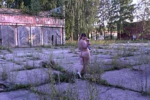 Curvy milf with big ass strips under short skirt in public outdoors