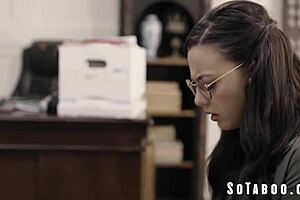 Whitney Wright Feels Exploited in Deepthroat